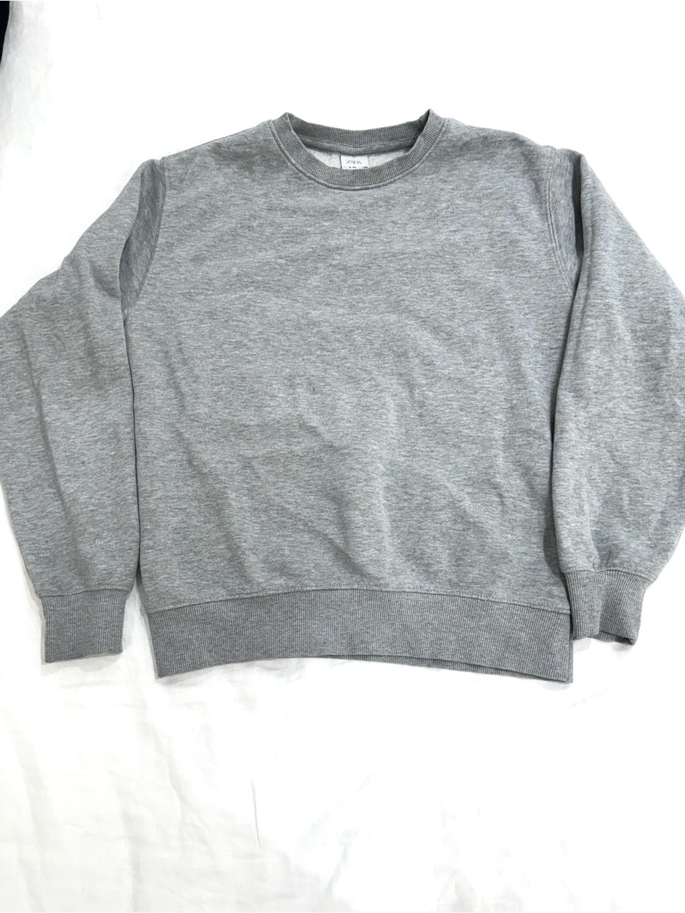 Zara Boy’s Classic Crewneck Sweatshirt - Grey